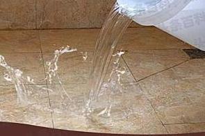 鹿邑漏水维修 免砸砖防水材料该如何施工
